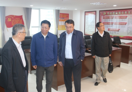 青海省副省長、省國資委黨委書記、主任王黎明，蒞臨省物產(chǎn)集團(tuán)調(diào)研指導(dǎo)工作